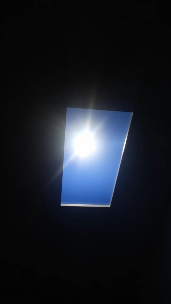 Потолочная LED-панель, имитирующая солнечный свет — интерьерное освещение
